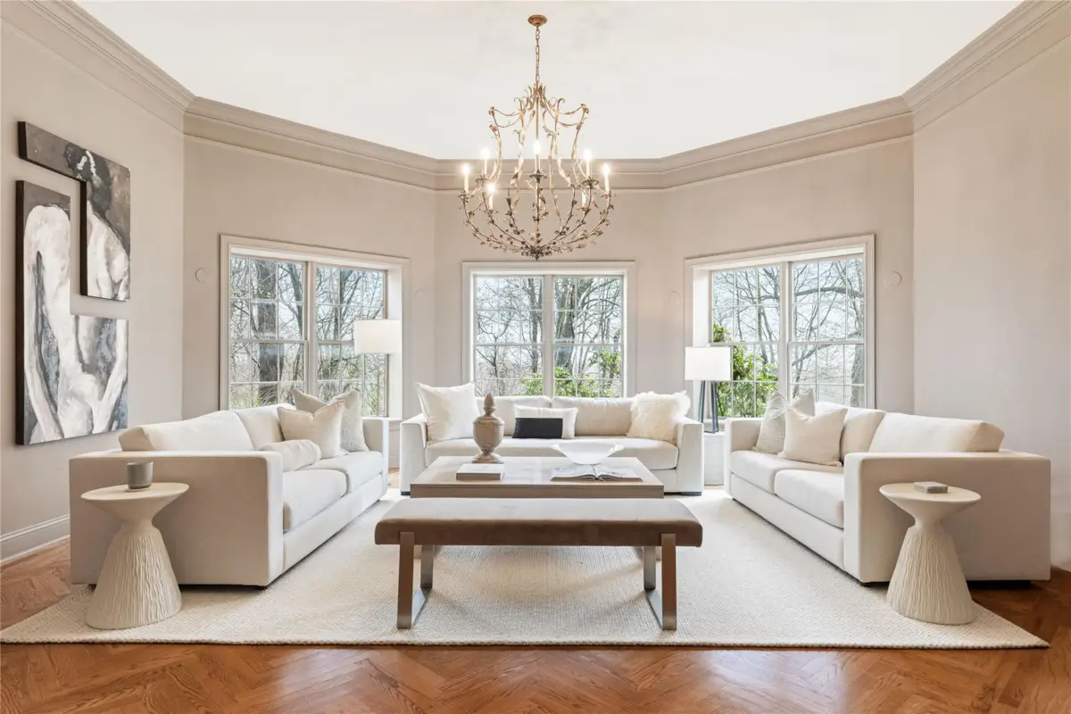 3801 Purchase Street elegant living room